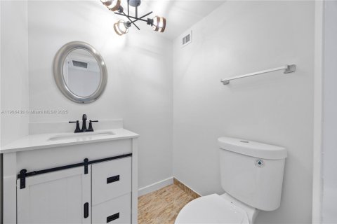 Copropriété à vendre à Aventura, Floride: 71.16 m2 № 1957070 - photo 10