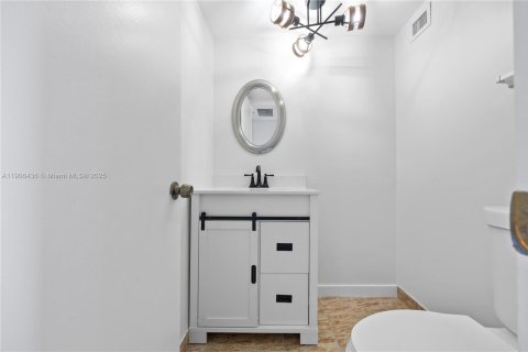 Copropriété à vendre à Aventura, Floride: 71.16 m2 № 1957070 - photo 9