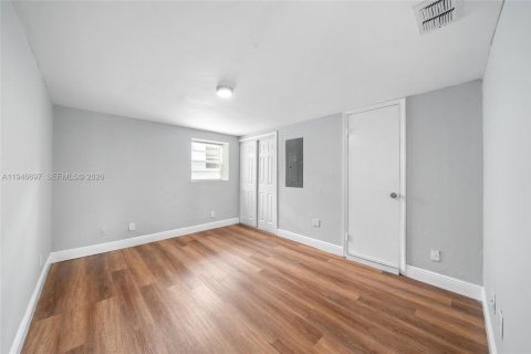 Immobilier commercial à vendre à Hollywood, Floride: 161.46 m2 № 2002936 - photo 9