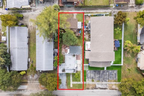 Immobilier commercial à vendre à Hollywood, Floride: 161.46 m2 № 2002936 - photo 26