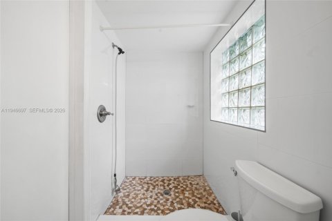 Immobilier commercial à vendre à Hollywood, Floride: 161.46 m2 № 2002936 - photo 11