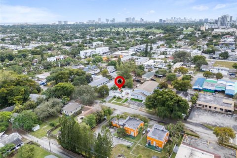 Immobilier commercial à vendre à Hollywood, Floride: 161.46 m2 № 2002936 - photo 27