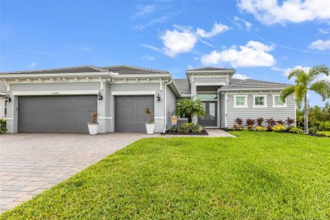 Villa ou maison à vendre à Punta Gorda, Floride: 3 chambres, 247.86 m2 № 2360287 - photo 3