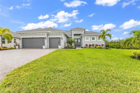 House in Punta Gorda, Florida 3 bedrooms, 247.86 sq.m. № 2360287