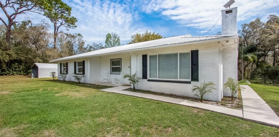 Casa en Dade City, Florida 3 dormitorios, 241.55 m2 № 1539134