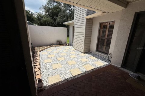 House in Temple Terrace, Florida 4 bedrooms, 228.63 sq.m. № 2220558 - photo 6