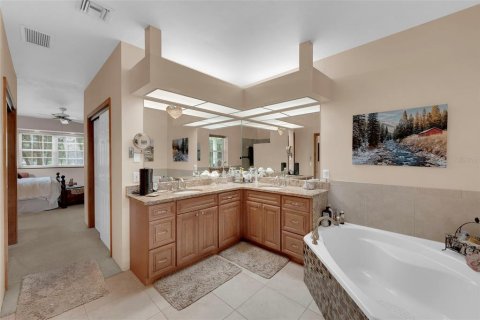 Casa en venta en Fort Myers, Florida, 4 dormitorios, 234.39 m2 № 1918383 - foto 13