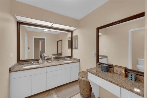 Casa en venta en Fort Myers, Florida, 4 dormitorios, 234.39 m2 № 1918383 - foto 23