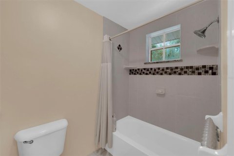 Casa en venta en Fort Myers, Florida, 4 dormitorios, 234.39 m2 № 1918383 - foto 24