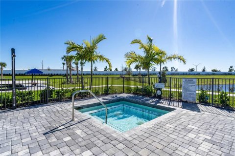 Villa ou maison à louer à Bradenton, Floride: 2 chambres, 131.64 m2 № 1851307 - photo 10