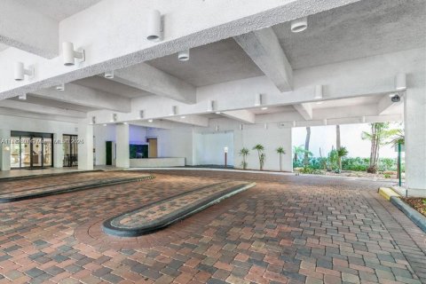 Copropriété à vendre à Aventura, Floride: 2 chambres, 112.69 m2 № 1715677 - photo 13