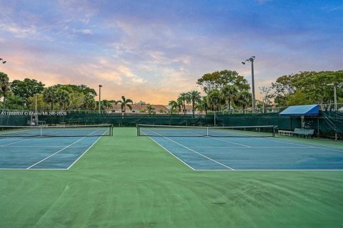 Copropriété à vendre à Aventura, Floride: 2 chambres, 112.69 m2 № 1715677 - photo 22