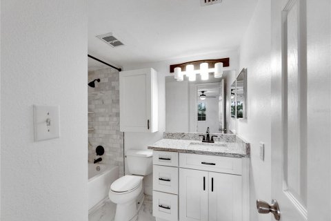 Condominio en alquiler en Tampa, Florida, 1 dormitorio, 72.09 m2 № 1909412 - foto 23