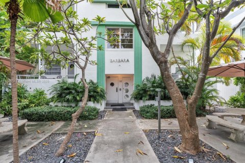 Copropriété à vendre à Miami Beach, Floride: 1 chambre, 41.81 m2 № 1897822 - photo 24