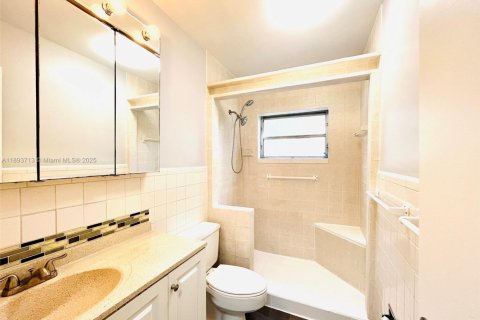 Copropriété à louer à Hallandale Beach, Floride: 1 chambre, 58.99 m2 № 1945596 - photo 19