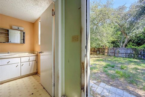 Villa ou maison à vendre à Palm Harbor, Floride: 3 chambres, 93.92 m2 № 2390857 - photo 20