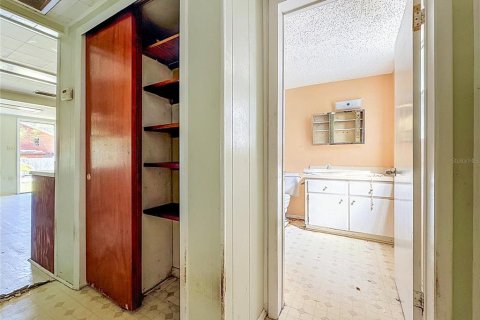Villa ou maison à vendre à Palm Harbor, Floride: 3 chambres, 93.92 m2 № 2390857 - photo 13