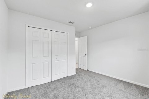 House in Cape Coral, Florida 4 bedrooms, 173.36 sq.m. № 2329406 - photo 14