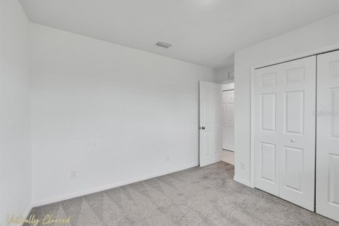 House in Cape Coral, Florida 4 bedrooms, 173.36 sq.m. № 2329406 - photo 18