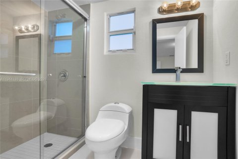 Villa ou maison à vendre à Miami, Floride: 3 chambres, 98.48 m2 № 2059980 - photo 24