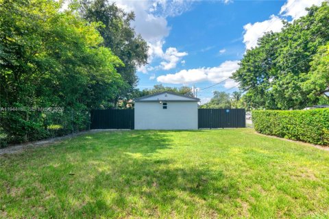 Villa ou maison à vendre à Miami, Floride: 3 chambres, 98.48 m2 № 2059980 - photo 8