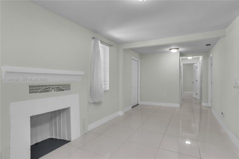 Villa ou maison à vendre à Miami, Floride: 3 chambres, 98.48 m2 № 2059980 - photo 19