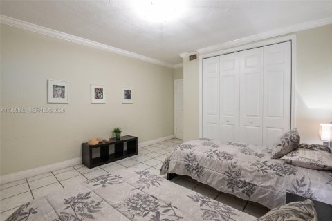 Купить кондоминиум в Холливуд, Флорида 2 спальни, 99.87м2, № 2089778 - фото 15