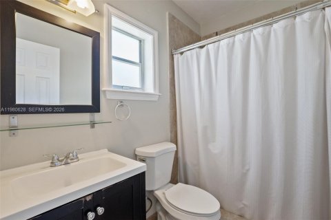 Купить кондоминиум в Холливуд, Флорида 2 спальни, 99.87м2, № 2089778 - фото 13