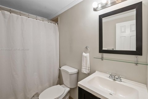 Купить кондоминиум в Холливуд, Флорида 2 спальни, 99.87м2, № 2089778 - фото 16
