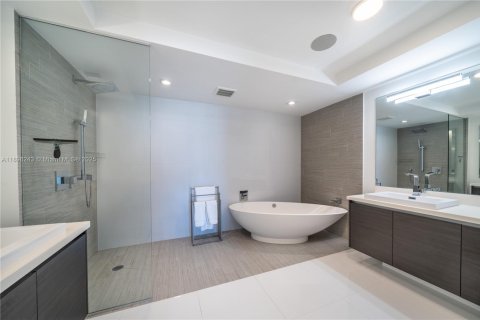 Copropriété à vendre à Sunny Isles Beach, Floride: 3 chambres, 175.77 m2 № 1950310 - photo 27