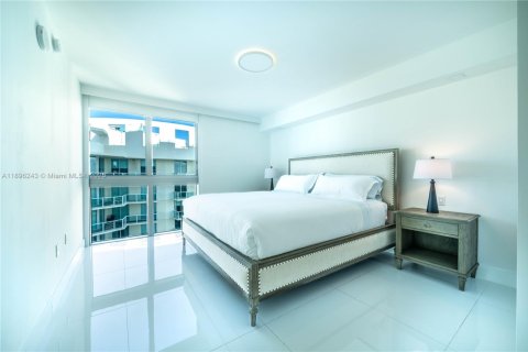 Copropriété à vendre à Sunny Isles Beach, Floride: 3 chambres, 175.77 m2 № 1950310 - photo 15