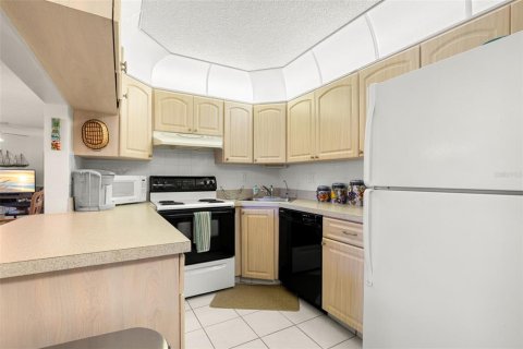 Copropriété à vendre à Palm Harbor, Floride: 2 chambres, 102.56 m2 № 2416649 - photo 12