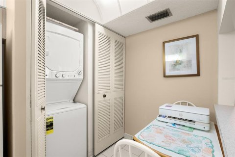 Copropriété à vendre à Palm Harbor, Floride: 2 chambres, 102.56 m2 № 2416649 - photo 11
