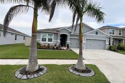 House in Riverview, Florida 4 bedrooms, 259.94 sq.m. № 2349617