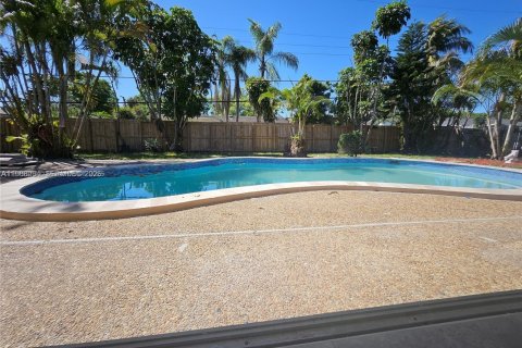 Villa ou maison à vendre à Plantation, Floride: 4 chambres, 154.96 m2 № 2029383 - photo 2