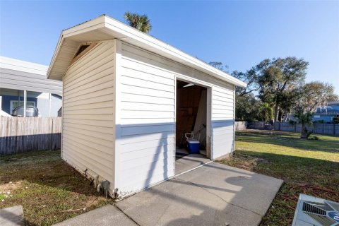 House in Ormond Beach, Florida 3 bedrooms, 240.9 sq.m. № 1514754 - photo 11