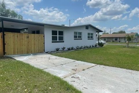 House in Orlando, Florida 3 bedrooms, 120.77 sq.m. № 1735511 - photo 29