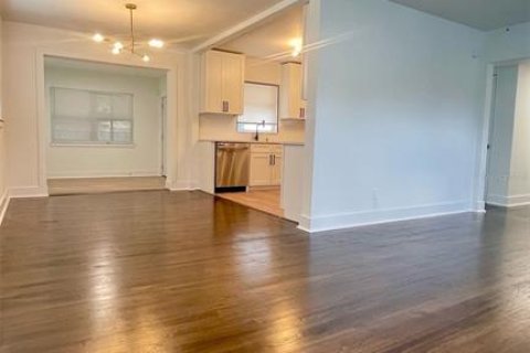 House in Orlando, Florida 3 bedrooms, 120.77 sq.m. № 1735511 - photo 8