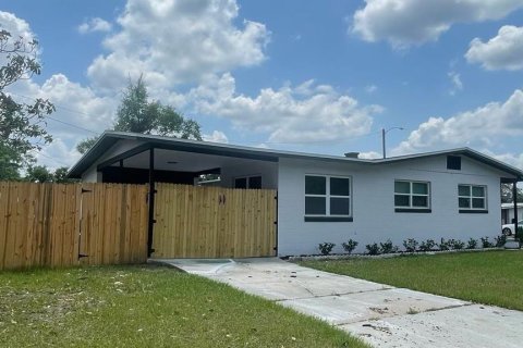 House in Orlando, Florida 3 bedrooms, 120.77 sq.m. № 1735511 - photo 3