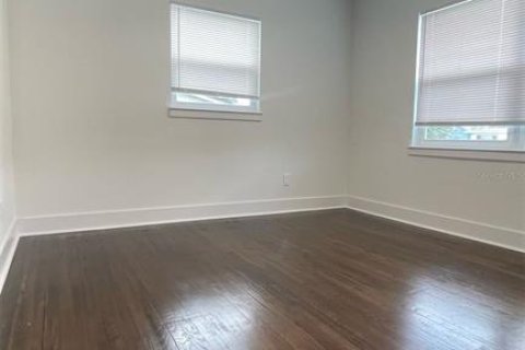 House in Orlando, Florida 3 bedrooms, 120.77 sq.m. № 1735511 - photo 20