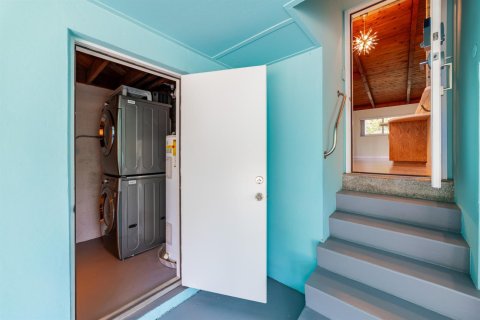 House in Fort Lauderdale, Florida 2 bedrooms, 157.1 sq.m. № 2176394 - photo 20