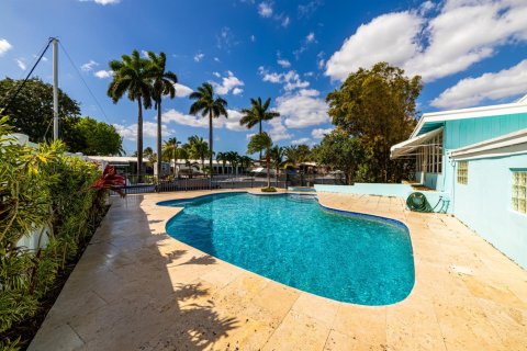 House in Fort Lauderdale, Florida 2 bedrooms, 157.1 sq.m. № 2176394 - photo 24