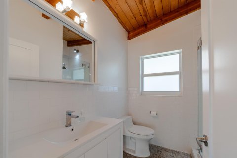 House in Fort Lauderdale, Florida 2 bedrooms, 157.1 sq.m. № 2176394 - photo 8