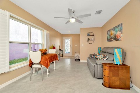 House in Wimauma, Florida 3 bedrooms, 140.84 sq.m. № 1690958 - photo 27