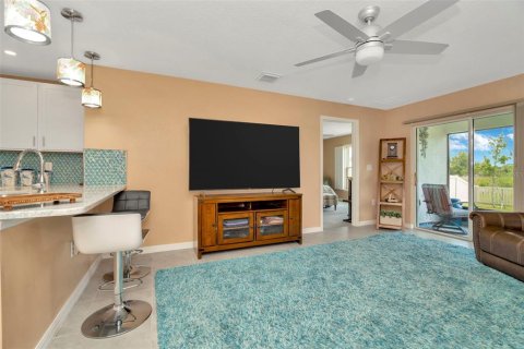 House in Wimauma, Florida 3 bedrooms, 140.84 sq.m. № 1690958 - photo 20