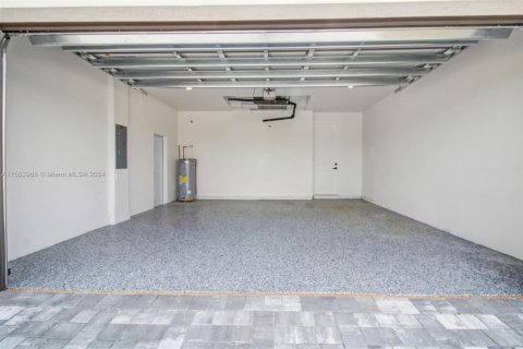 Casa en venta en Cape Coral, Florida, 3 dormitorios, 128.86 m2 № 1076155 - foto 13