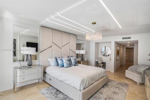 Condominio en venta en Aventura, Florida, 3 dormitorios, 303.23 m2 № 1964436 - foto 19