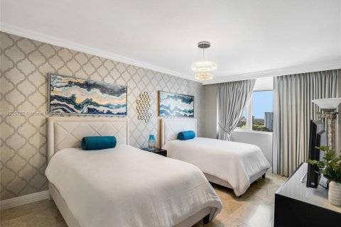 Condominio en venta en Aventura, Florida, 3 dormitorios, 303.23 m2 № 1964436 - foto 24