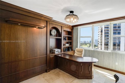 Condominio en venta en Aventura, Florida, 3 dormitorios, 303.23 m2 № 1964436 - foto 27