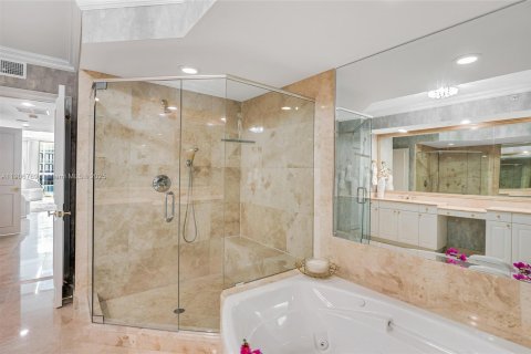 Condominio en venta en Aventura, Florida, 3 dormitorios, 303.23 m2 № 1964436 - foto 23